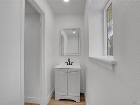 Undisclosed Address #1927256, Aurora CO 80017