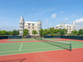 201 Shearwater Ct West 33, Jersey City NJ 07305