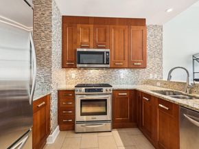 8100 River Rd 210, North Bergen NJ 07047