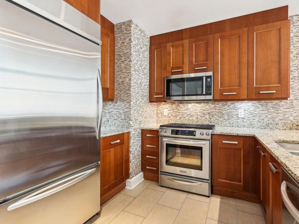 8100 River Rd 210, North Bergen NJ 07047