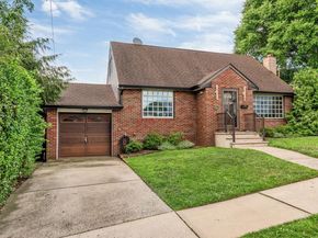 4 Gail Pl, Secaucus NJ 07094