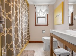 4 Gail Pl, Secaucus NJ 07094