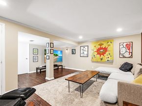 4 Gail Pl, Secaucus NJ 07094
