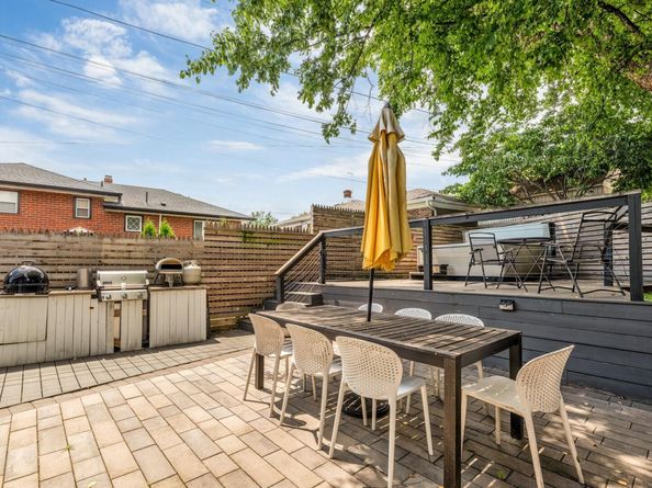 4 Gail Pl, Secaucus NJ 07094