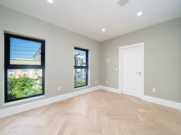 123 Bloomfield St, Hoboken NJ 07030