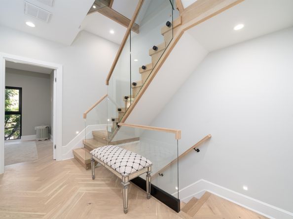 123 Bloomfield St, Hoboken NJ 07030