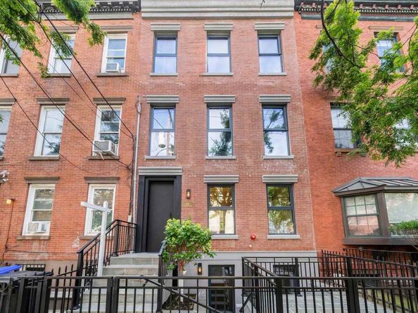 123 Bloomfield St, Hoboken NJ 07030