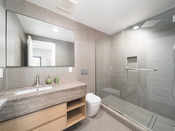 123 Bloomfield St, Hoboken NJ 07030
