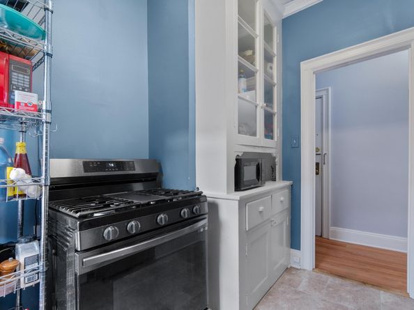 122 West 39th St A4, Bayonne NJ 07302