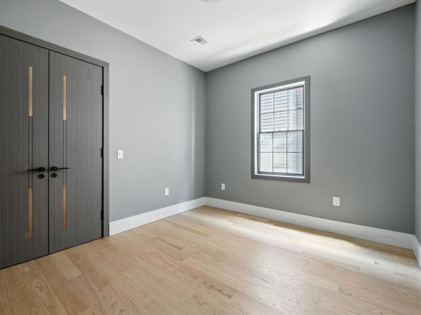 24 Romaine Ave Home 2, Jersey City NJ 07306