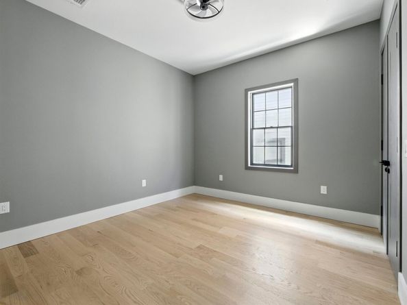 24 Romaine Ave Home 2, Jersey City NJ 07306