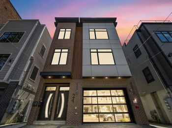 24 Romaine Ave