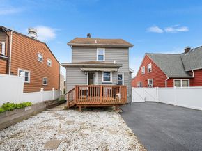 725 4th St, Secaucus NJ 07094