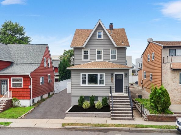 725 4th St, Secaucus NJ 07094