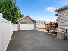 725 4th St, Secaucus NJ 07094