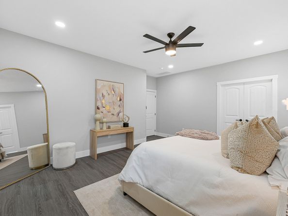 1114 Panama Street, Houston TX 77009