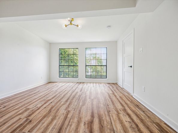 3202 Parkwood Drive, Houston TX 77021