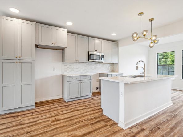 3202 Parkwood Drive, Houston TX 77021