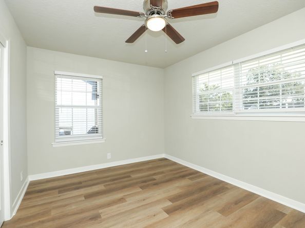 631 Edgebrook Drive, Houston TX 77034
