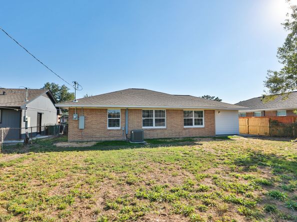 631 Edgebrook Drive, Houston TX 77034
