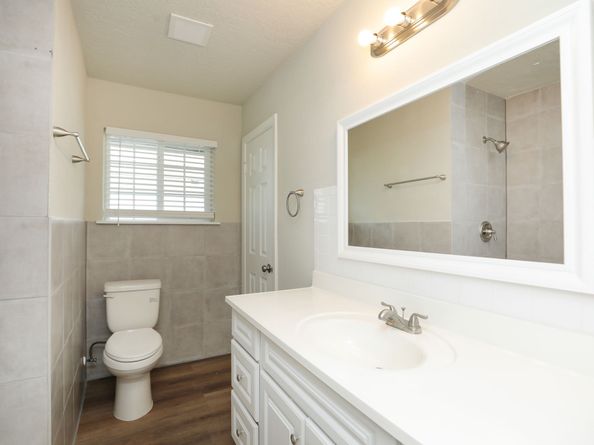 631 Edgebrook Drive, Houston TX 77034