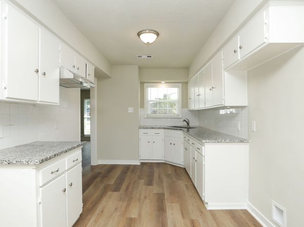 631 Edgebrook Drive, Houston TX 77034