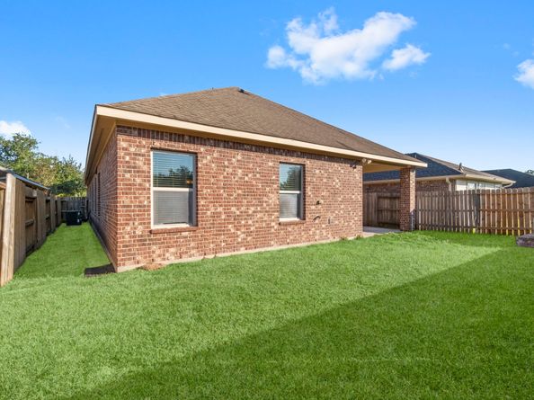 2614 Winding Creek Way, Conroe TX 77385