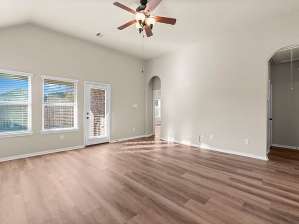 2614 Winding Creek Way, Conroe TX 77385