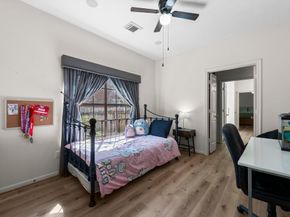 23 Shiny Pebble Place, The Woodlands TX 77381