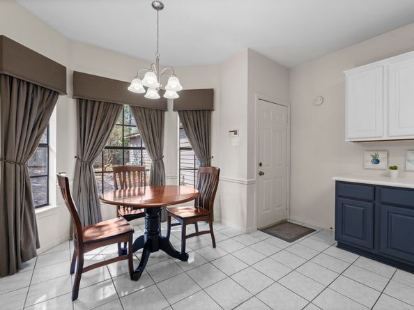 23 Shiny Pebble Place, The Woodlands TX 77381