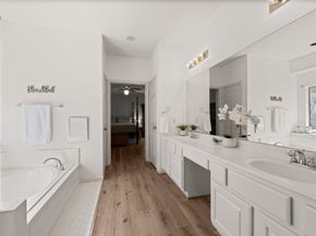 23 Shiny Pebble Place, The Woodlands TX 77381