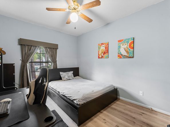 23 Shiny Pebble Place, The Woodlands TX 77381