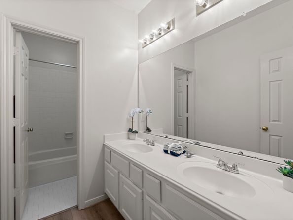 23 Shiny Pebble Place, The Woodlands TX 77381