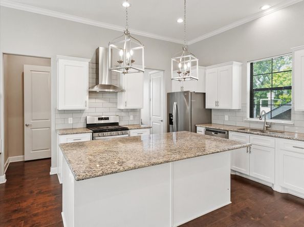 3303 Beverly Forest Drive, Houston TX 77057