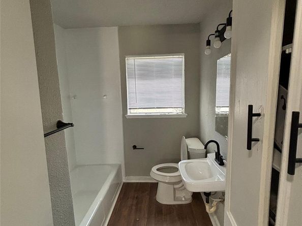 4414 Botany Lane, Houston TX 77047