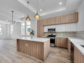 1805 Emir Street G, Houston TX 77009