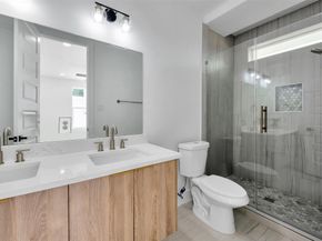 1805 Emir Street G, Houston TX 77009