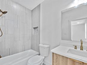 1805 Emir Street G, Houston TX 77009