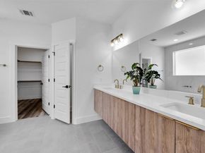 1805 Emir Street G, Houston TX 77009