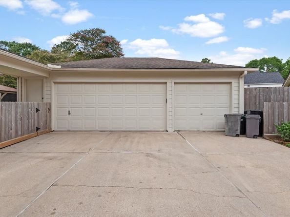 3727 Brookvale Court, Kingwood TX 77345