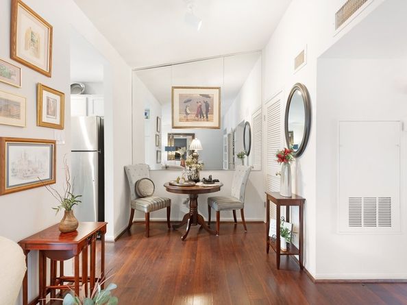 2323 Fairwind Drive 858, Houston TX 77062