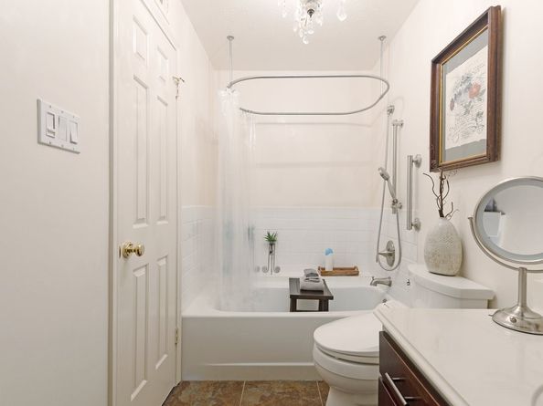 2323 Fairwind Drive 858, Houston TX 77062