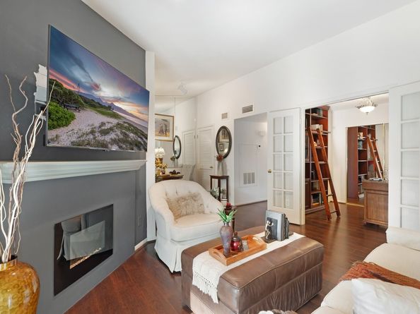 2323 Fairwind Drive 858, Houston TX 77062