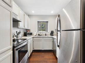 2323 Fairwind Drive 858, Houston TX 77062