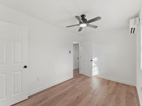 5406 Firefly Street, Houston TX 77017