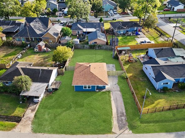 5406 Firefly Street, Houston TX 77017