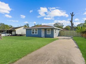 5406 Firefly Street, Houston TX 77017