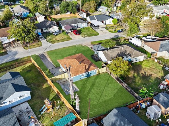 5406 Firefly Street, Houston TX 77017