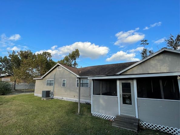 2206 Lee Street Street, Houston TX 77026