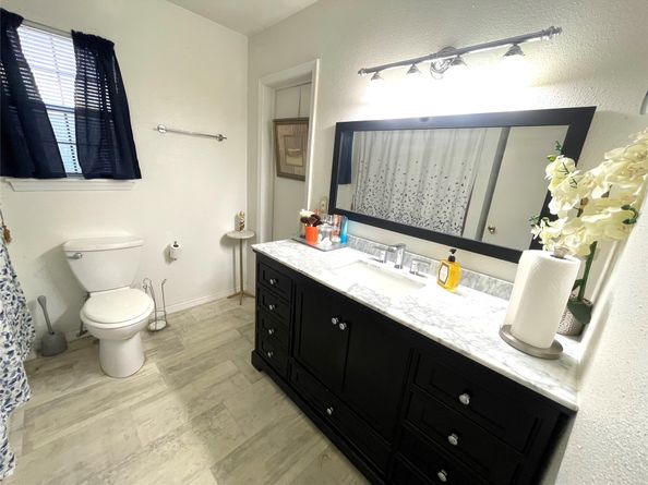 2206 Lee Street Street, Houston TX 77026